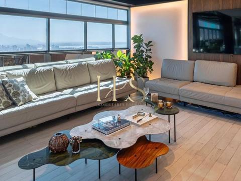 Luxuosa Cobertura Com Vista - 3 Quartos na Enseada do Suá - Vitória ES